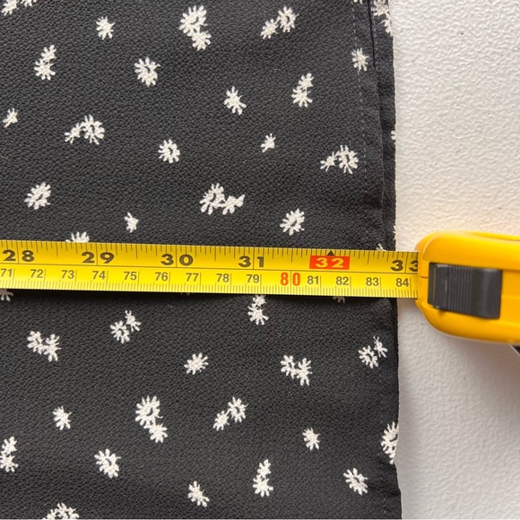 Ann Taylor Petite Dress 00P Black White Floral Fit & Flare Short Sleeve Mini - Picture 7 of 9